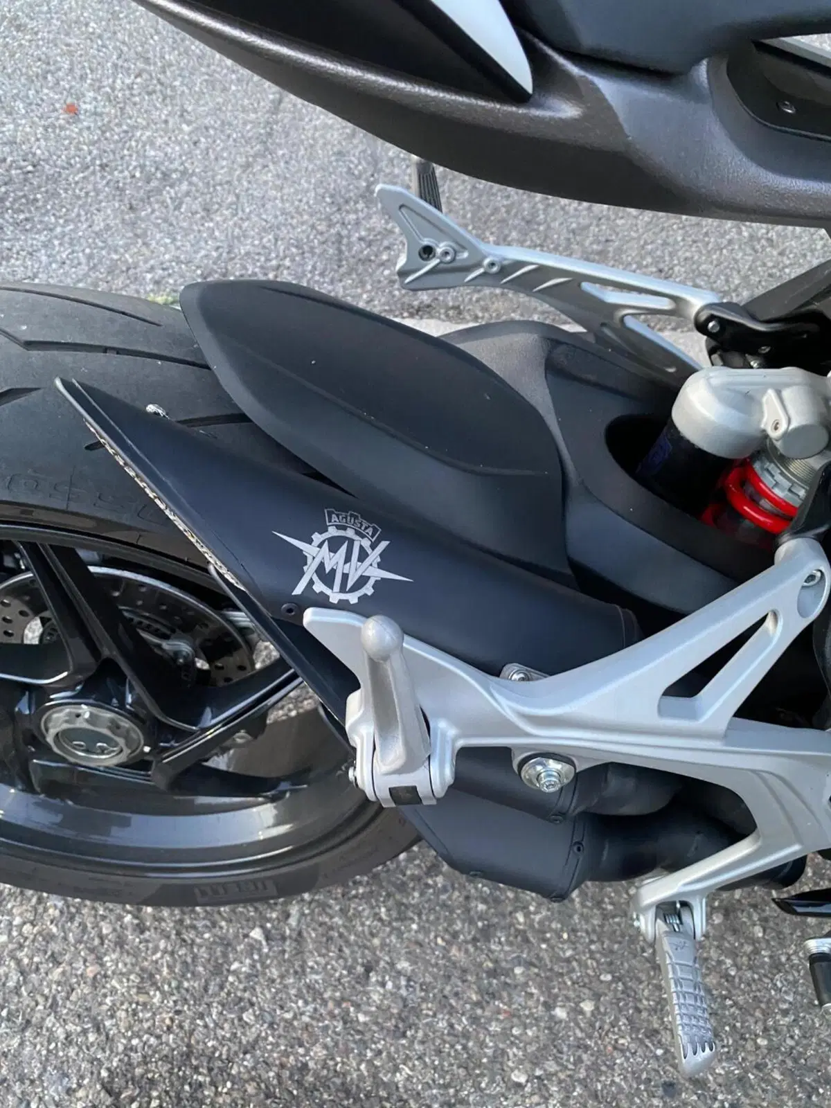 MV Agusta Brutale 800 EAS ABS (2016 - 19) (10)