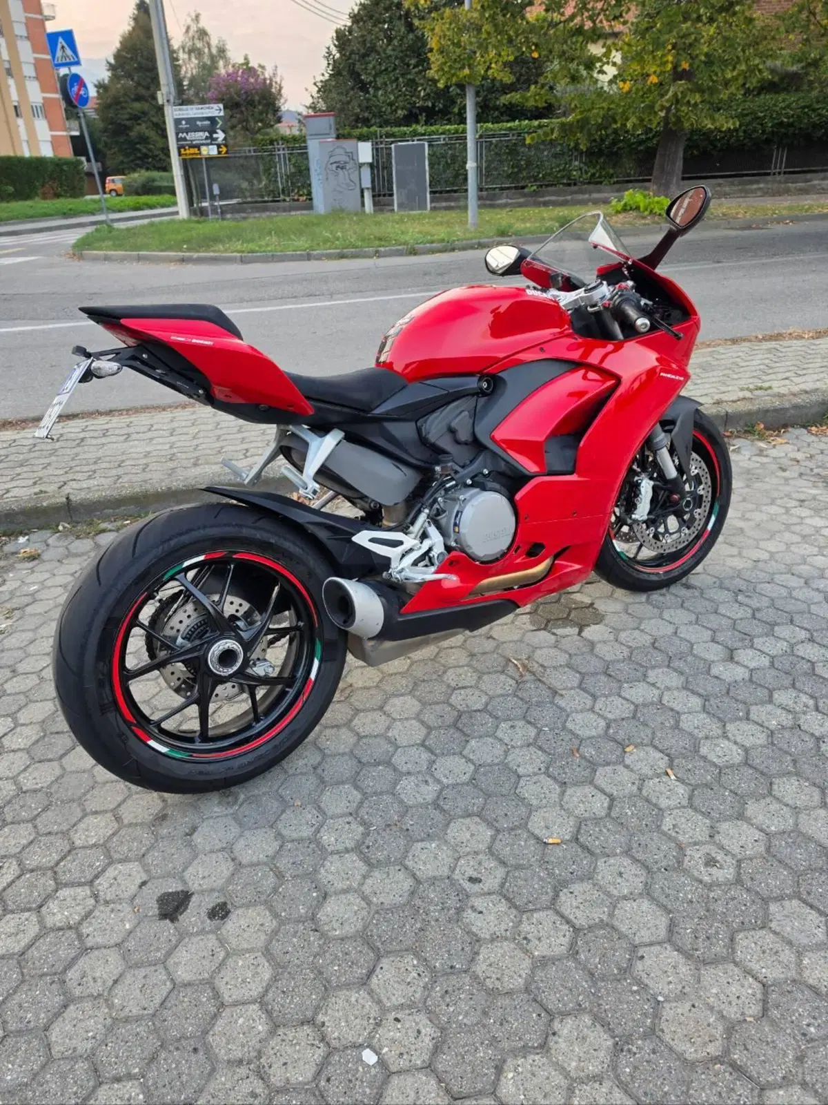 Ducati Panigale V2 955 (2020) (2)