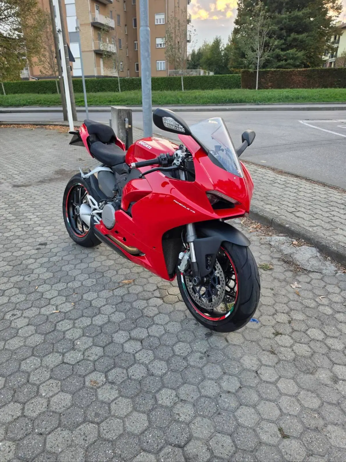 Ducati Panigale V2 955 (2020) (6)