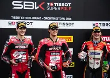 SBK, Nicolò Bulega si impone nella Superpole Race all'Estoril [GALLERY]