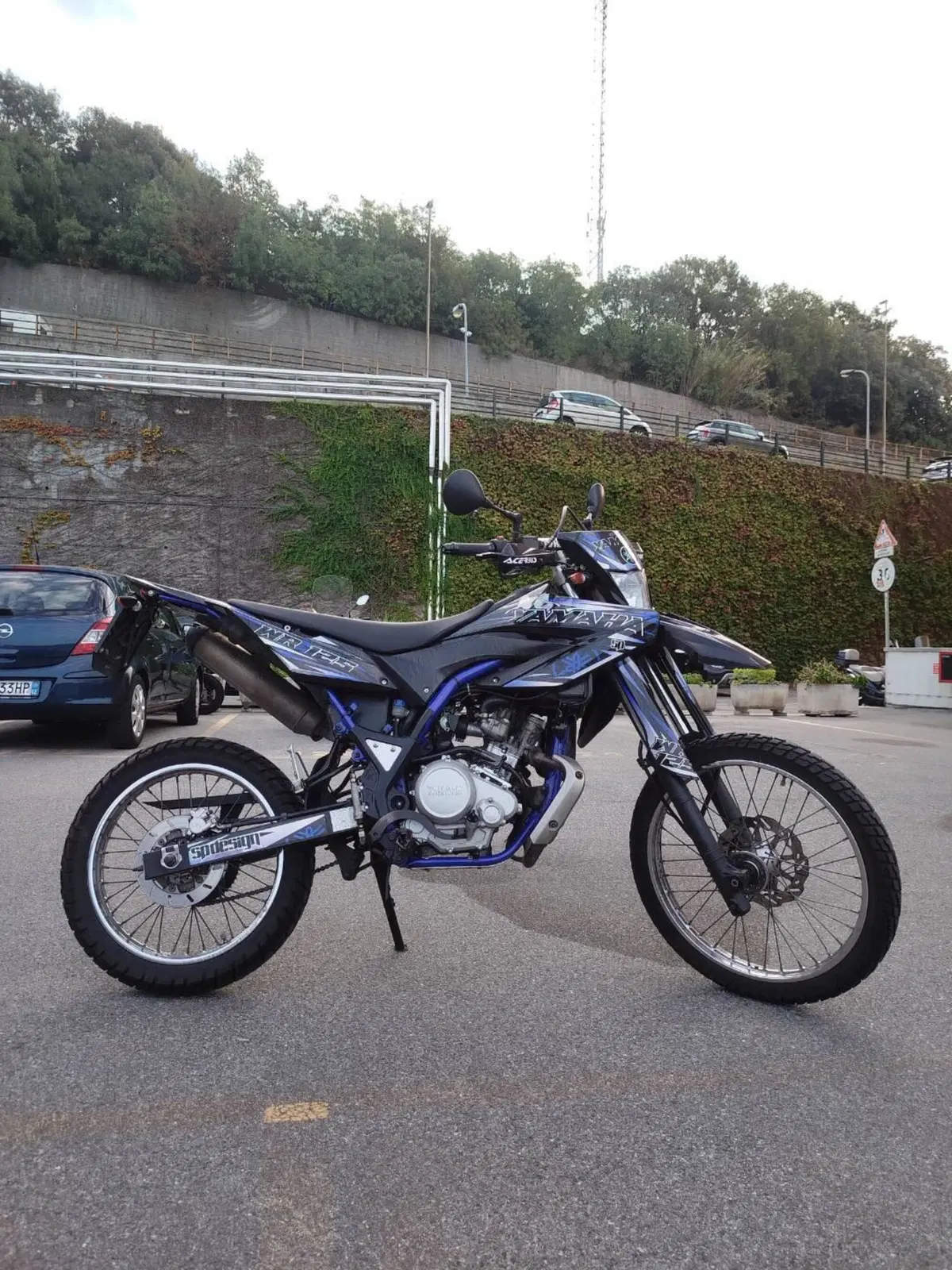 Yamaha WR 125 R (2009 - 12) (2)