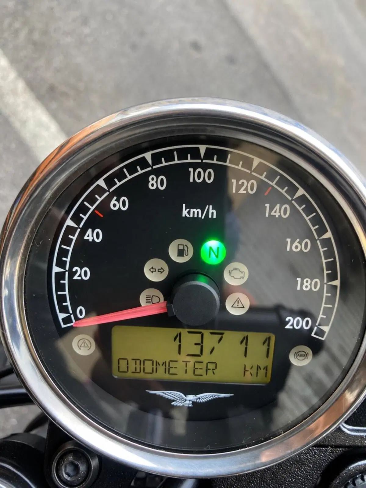 Moto Guzzi V7 III Stone (2017 - 20) (5)