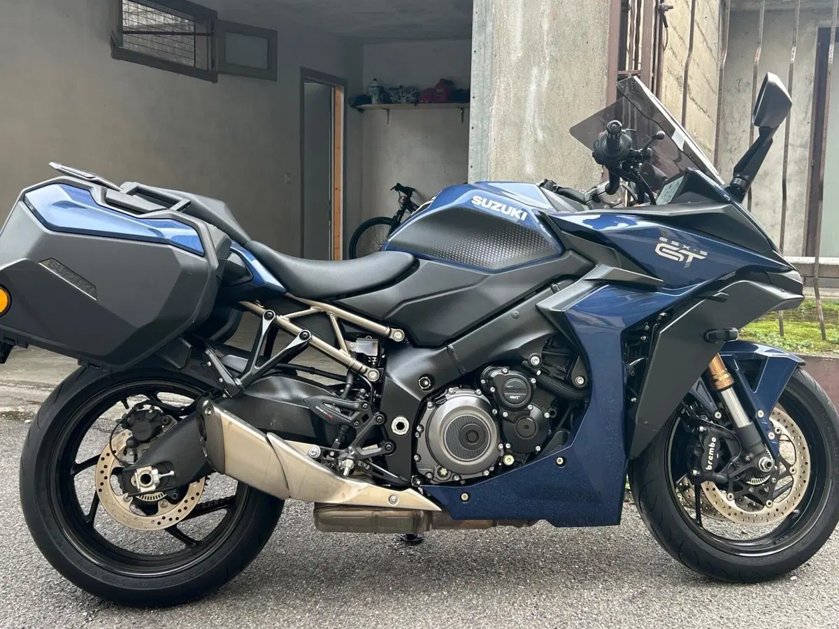 Suzuki GSX-S1000GT (2022 - 24)