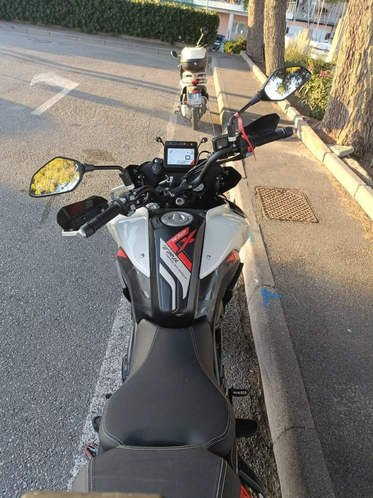 Benelli TRK 702X (2023 - 25) (4)