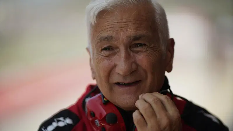 MotoGP, Davide Tardozzi: 'La Ducati non è sviluppata su Marc Marquez, sono discorsi da bar'
