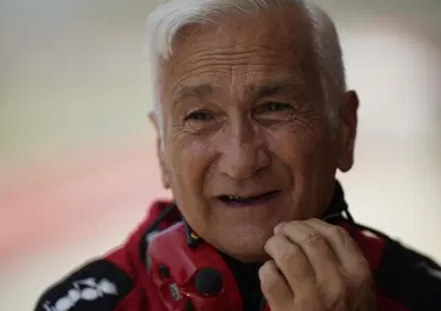 MotoGP, Davide Tardozzi: 'La Ducati non è sviluppata su Marc Marquez, sono discorsi da bar'