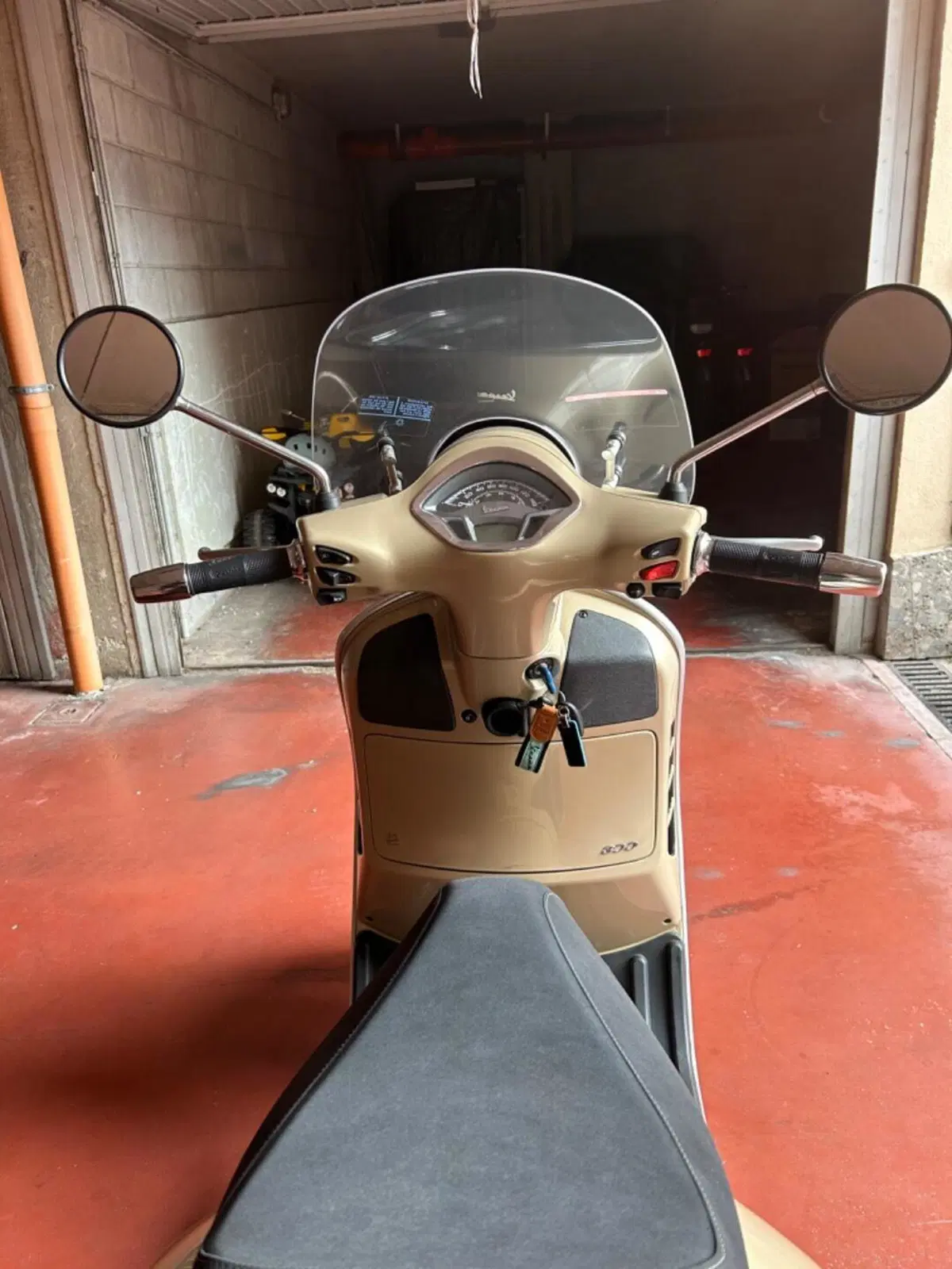 Vespa GTS 300 Hpe (2019) (5)