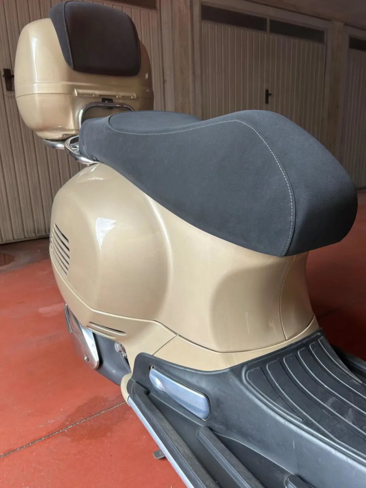 Vespa GTS 300 Hpe (2019) (6)