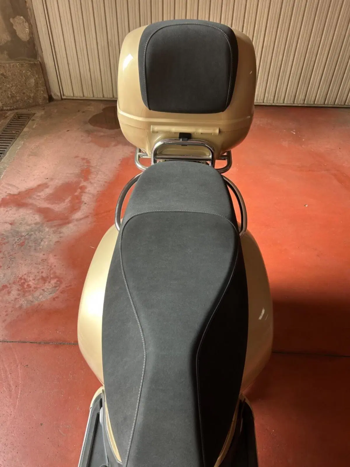Vespa GTS 300 Hpe (2019) (7)