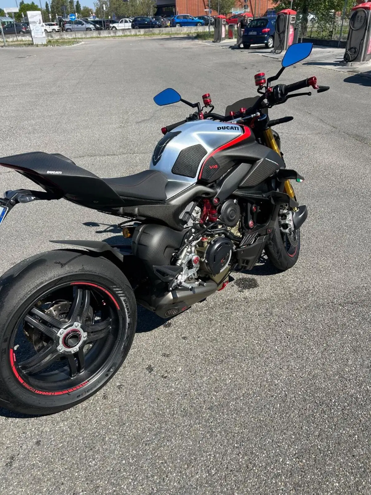 Ducati Streetfighter V4 1100 SP (2022) (8)