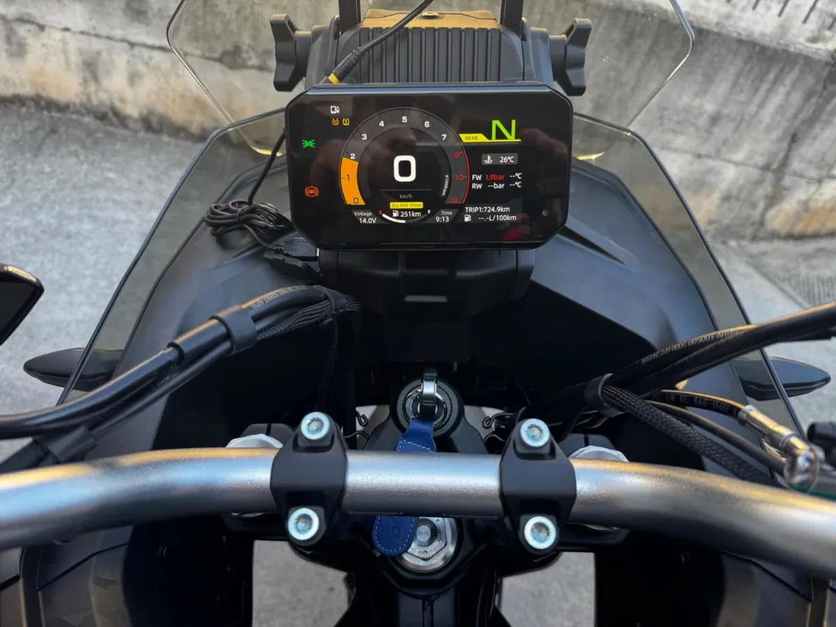 CFMOTO 700MT Adventure (2025 - 26) (2)