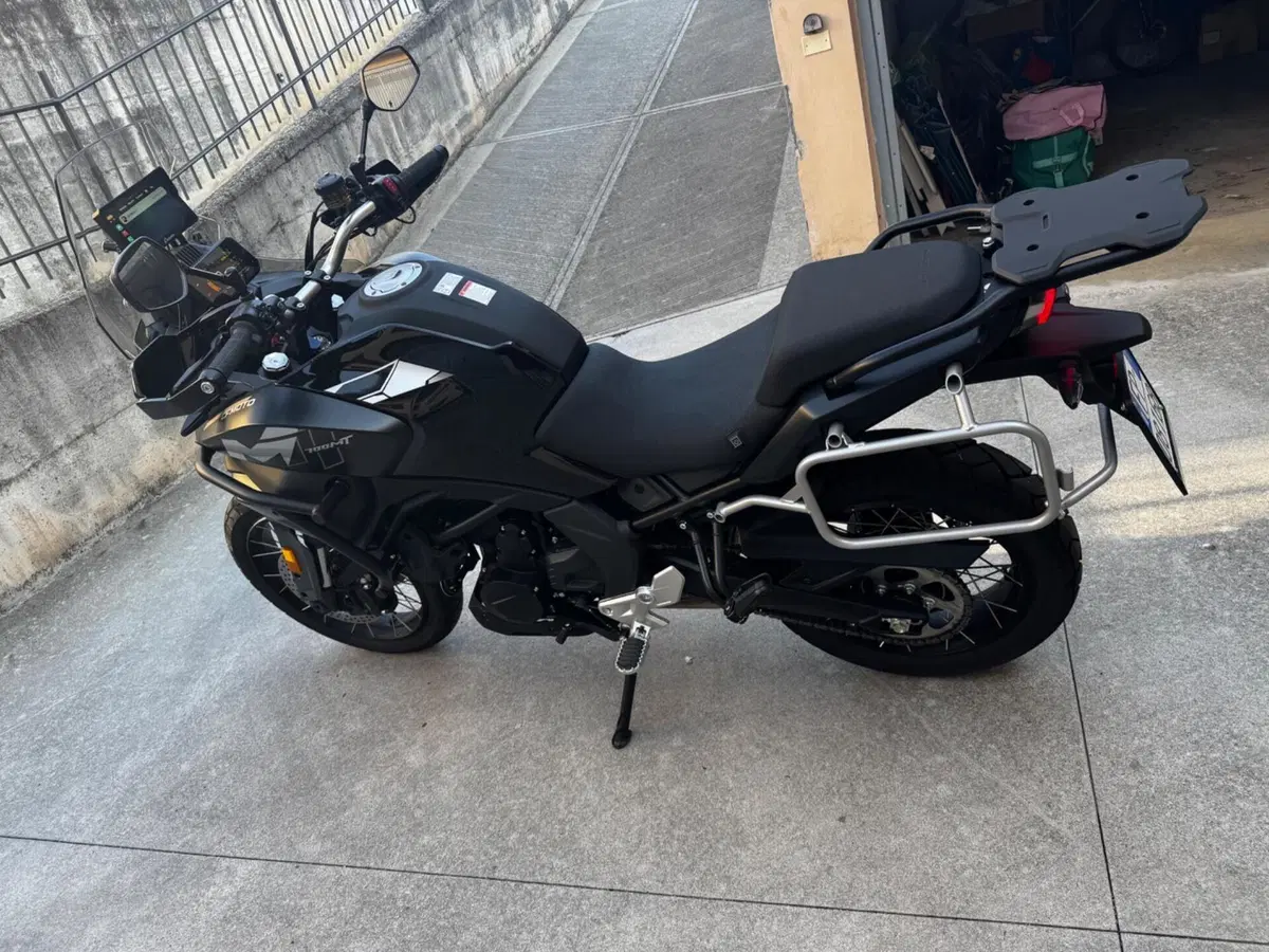 CFMOTO 700MT Adventure (2025 - 26) (3)