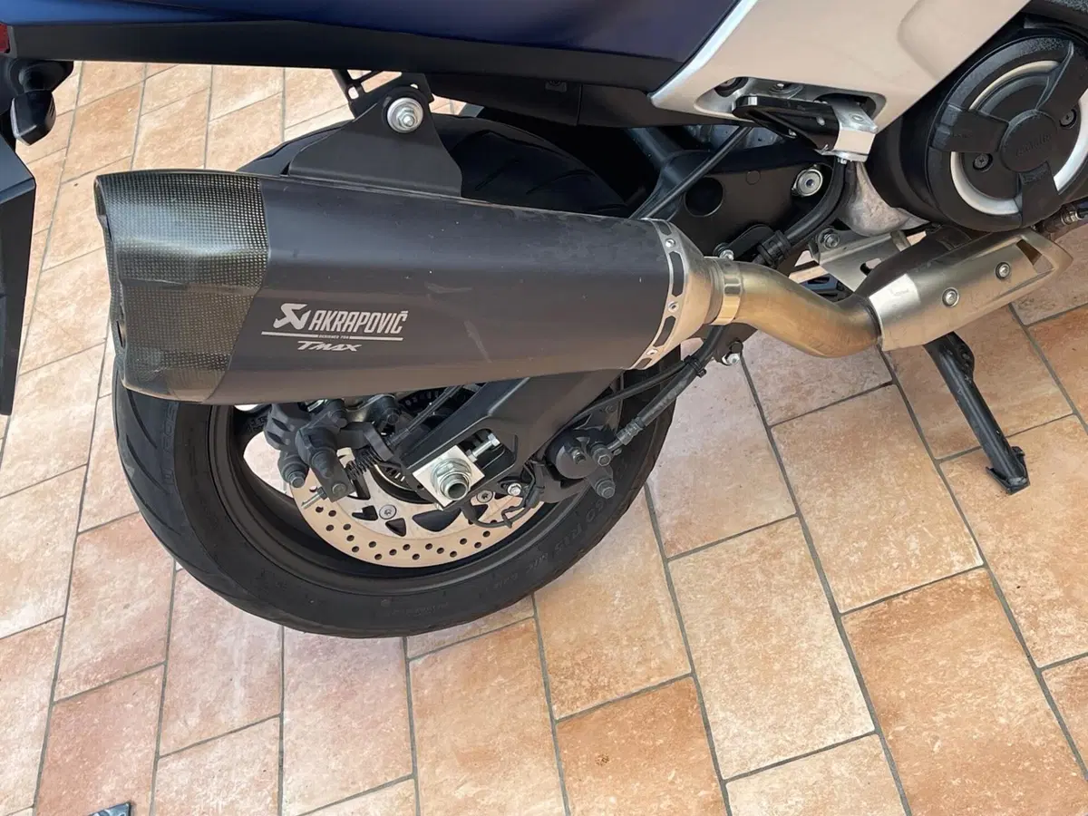 Yamaha T-Max 530 DX (2017 - 19) (5)