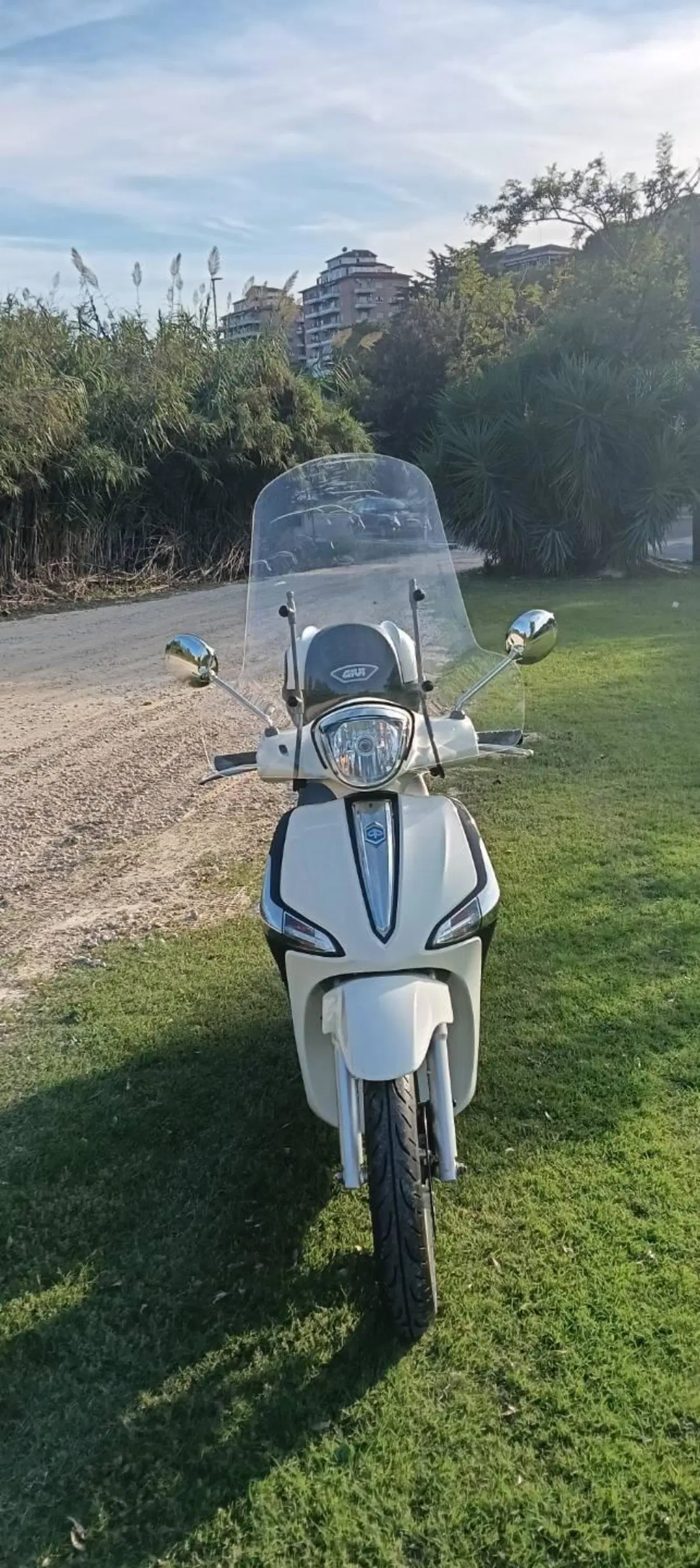 Piaggio Liberty S 50 4T (2020) (2)
