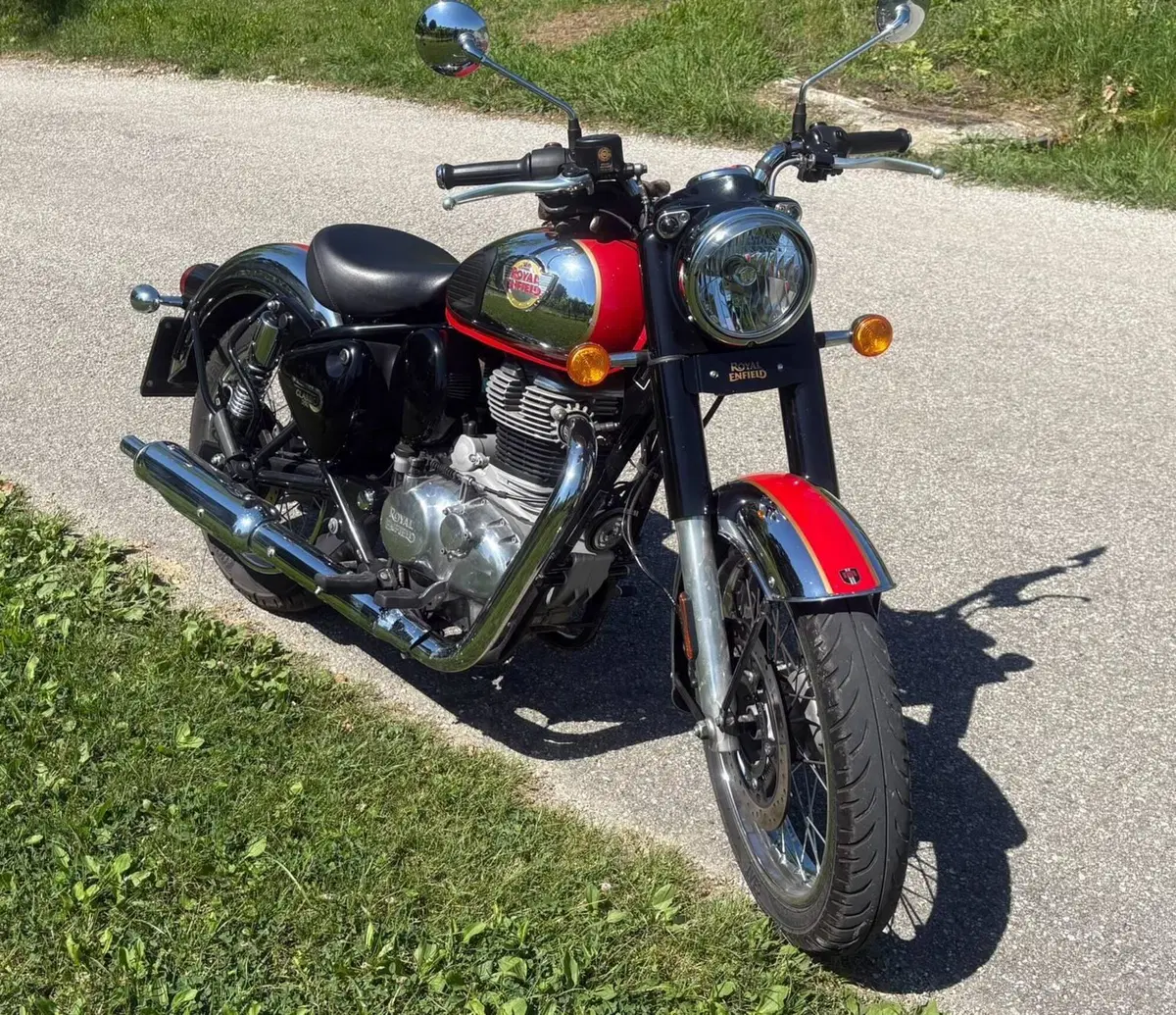 Royal Enfield Classic 350 (2021 - 26) (2)