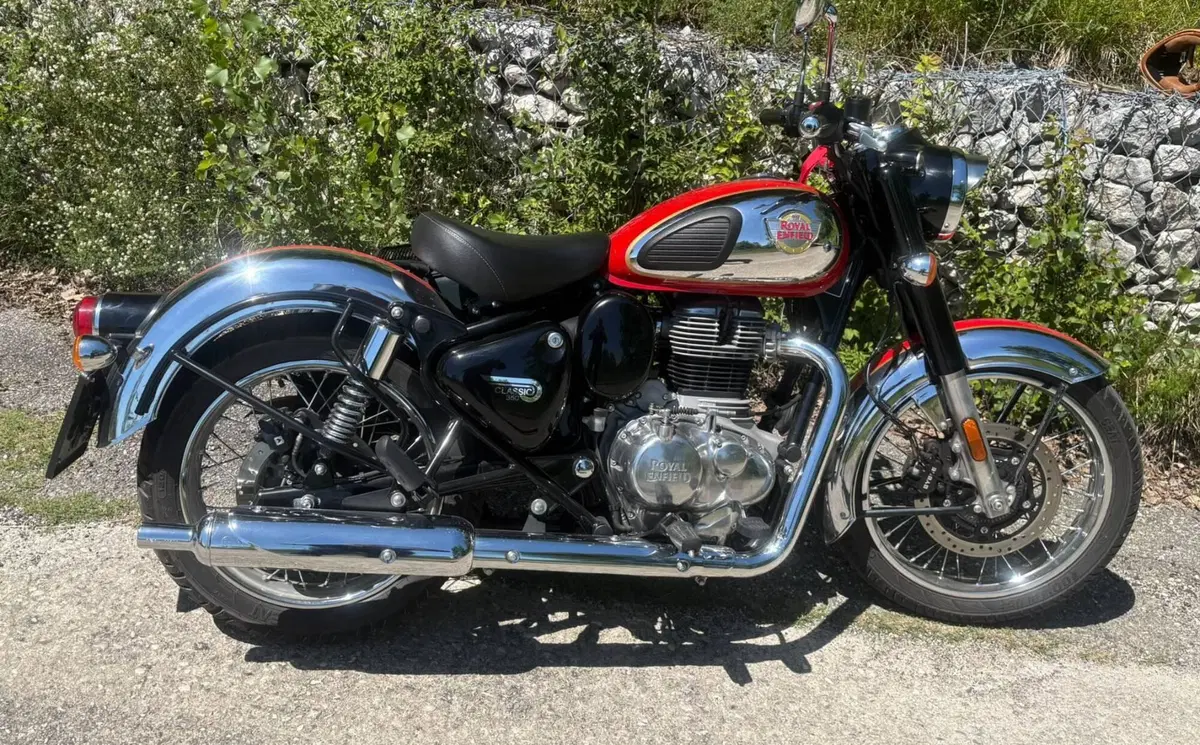 Royal Enfield Classic 350 (2021 - 26) (3)