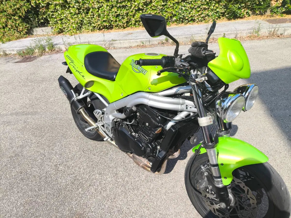 Triumph Speed Triple 955 (1998 - 01)