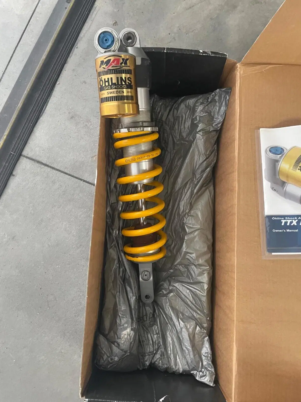 Mono ammonizione Öhlins (2)