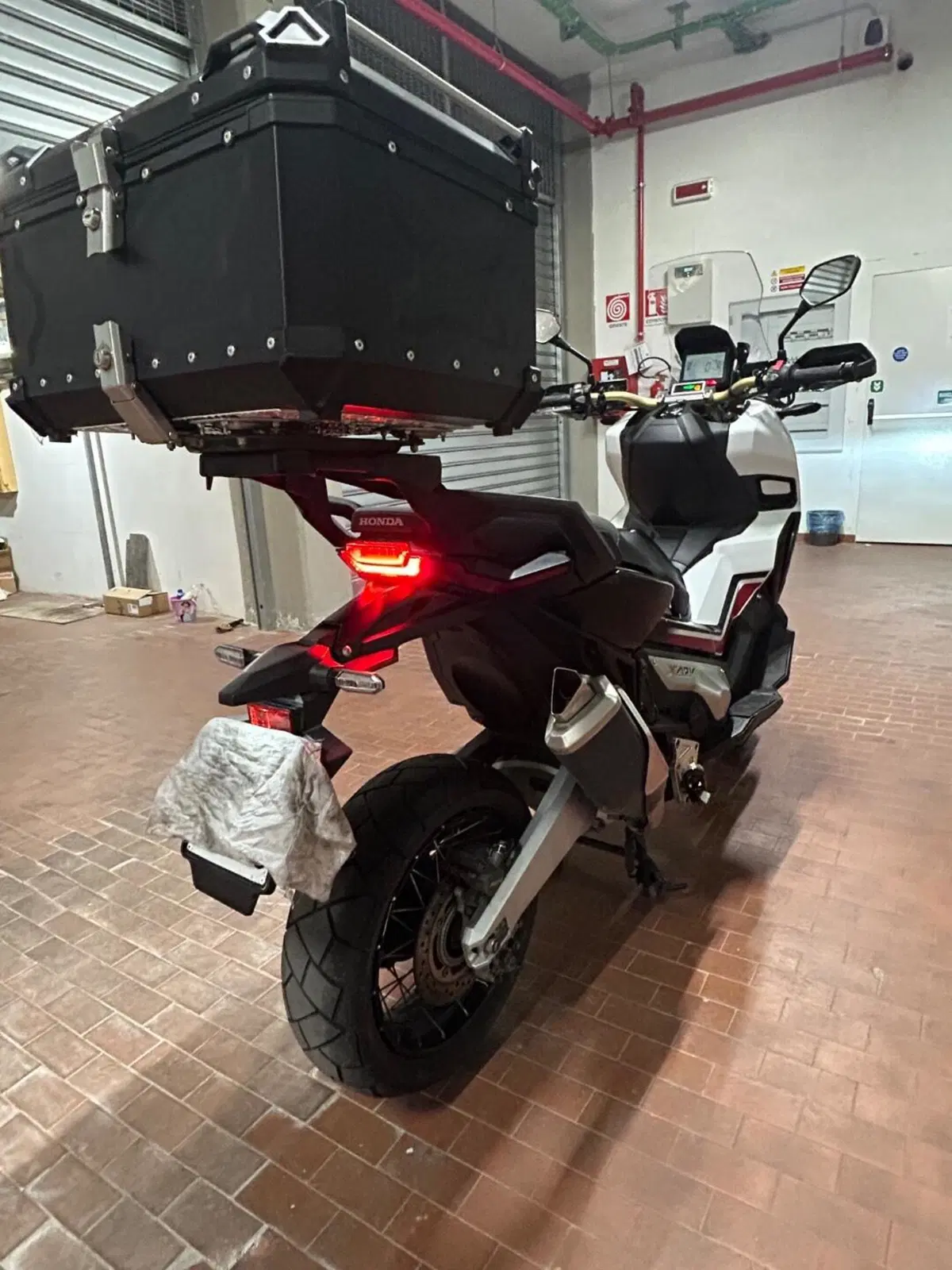 Honda X-ADV 750 (2017) (10)