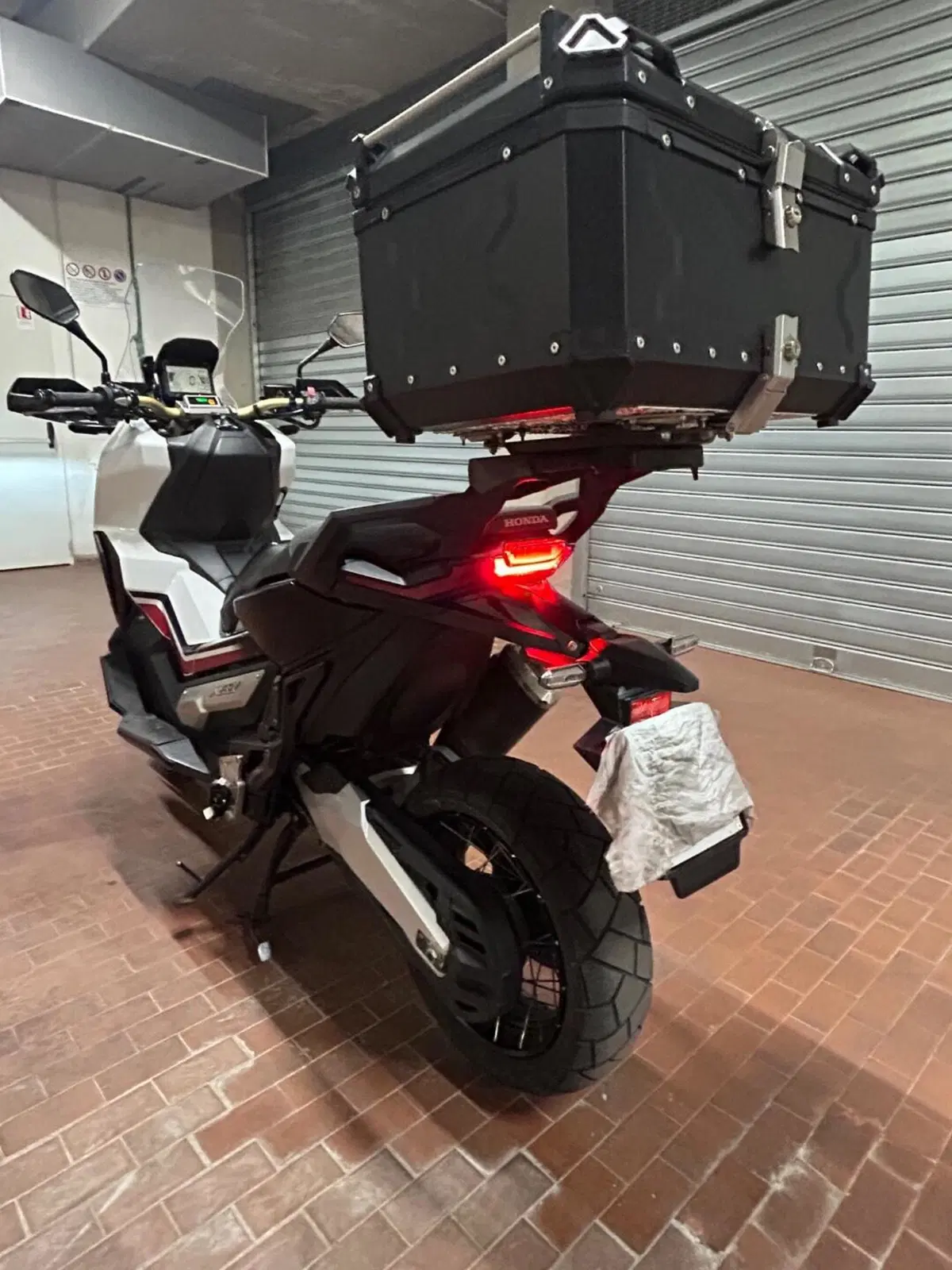 Honda X-ADV 750 (2017) (11)
