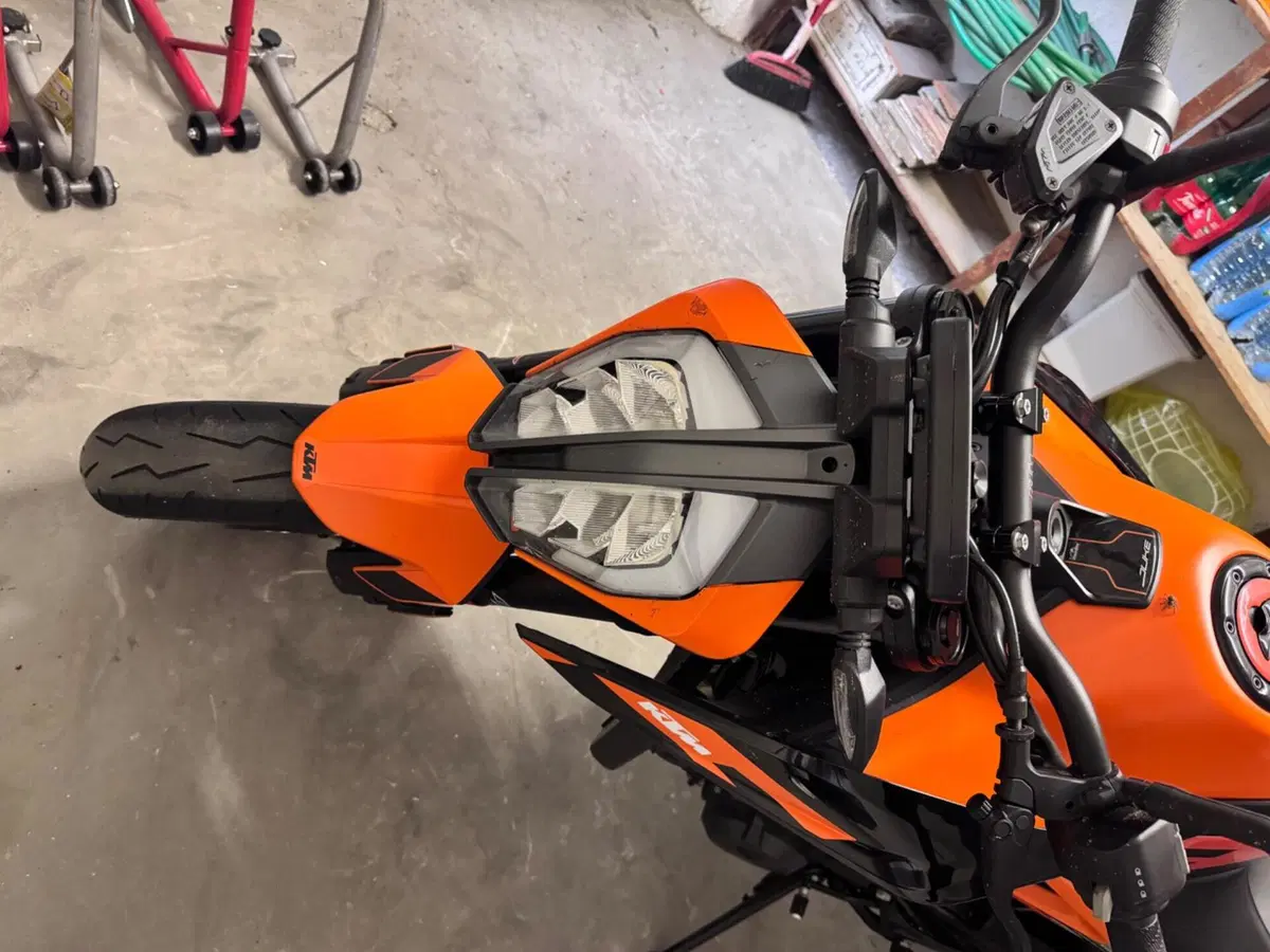 KTM 890 Duke GP (2022 - 23) (3)