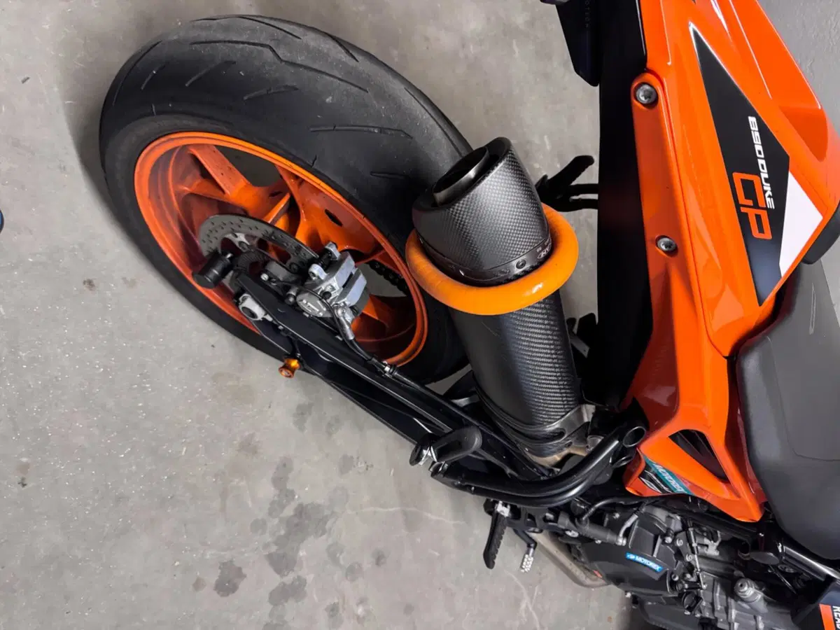 KTM 890 Duke GP (2022 - 23) (12)
