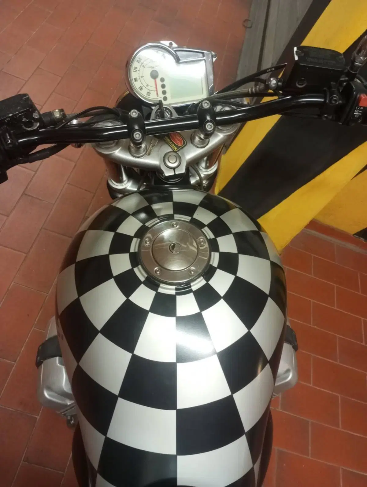Moto Guzzi Bellagio (2007 - 14) (5)
