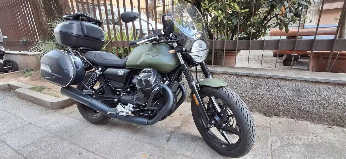 Moto Guzzi V7 Stone (2021 - 24) (5)
