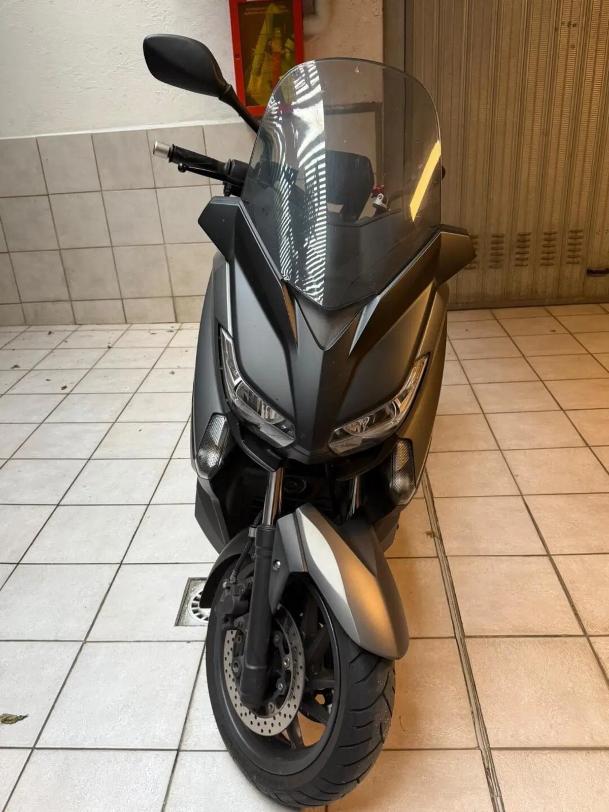 Yamaha X-Max 400 ABS (2013 - 16) (3)