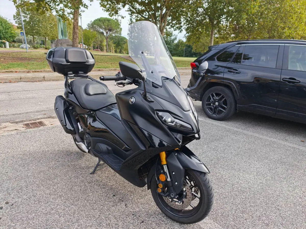 Yamaha T-Max 560 Tech Max (2022 - 24)