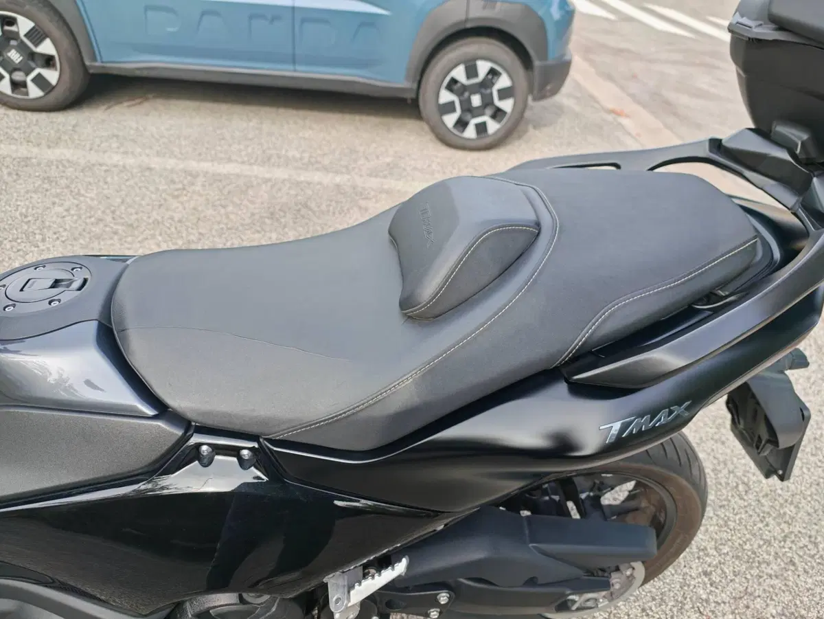 Yamaha T-Max 560 Tech Max (2022 - 24) (11)