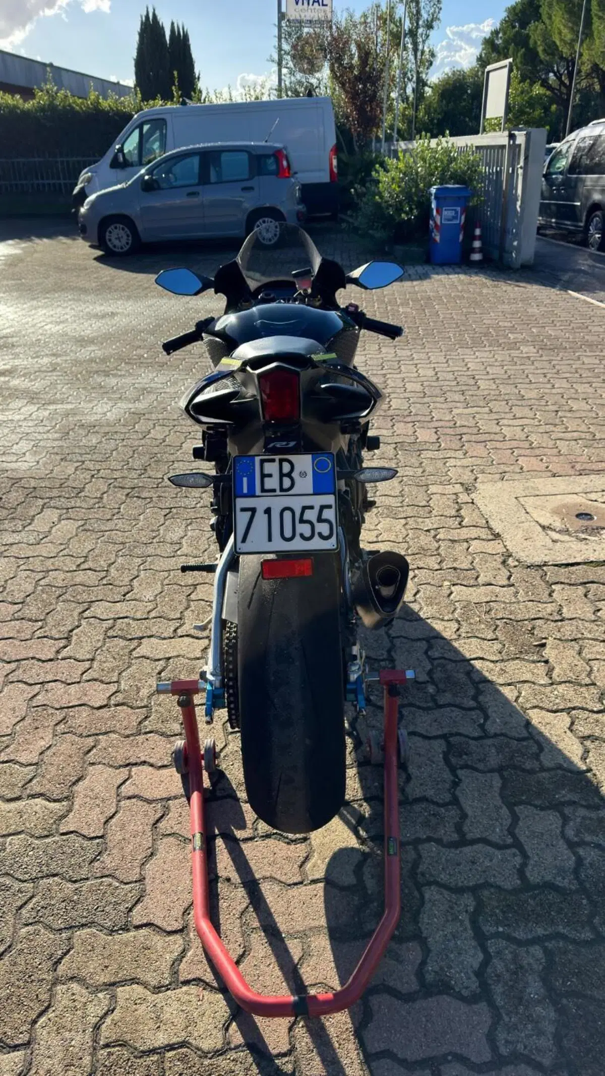 Yamaha YZF R1 M (2017 - 19) (4)