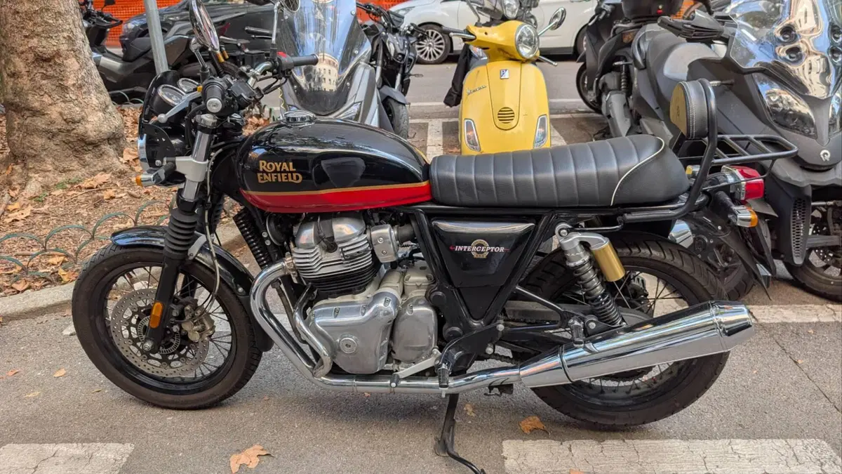 Royal Enfield Interceptor 650 (2021 - 26) (4)