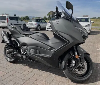 Yamaha T-Max 560 (2025 - 26) usata