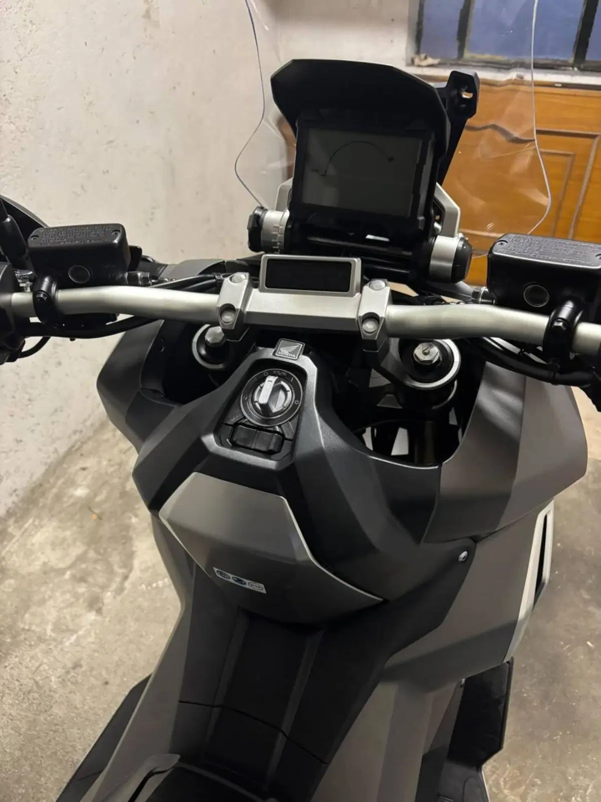 Honda X-ADV 750 (2017) (3)