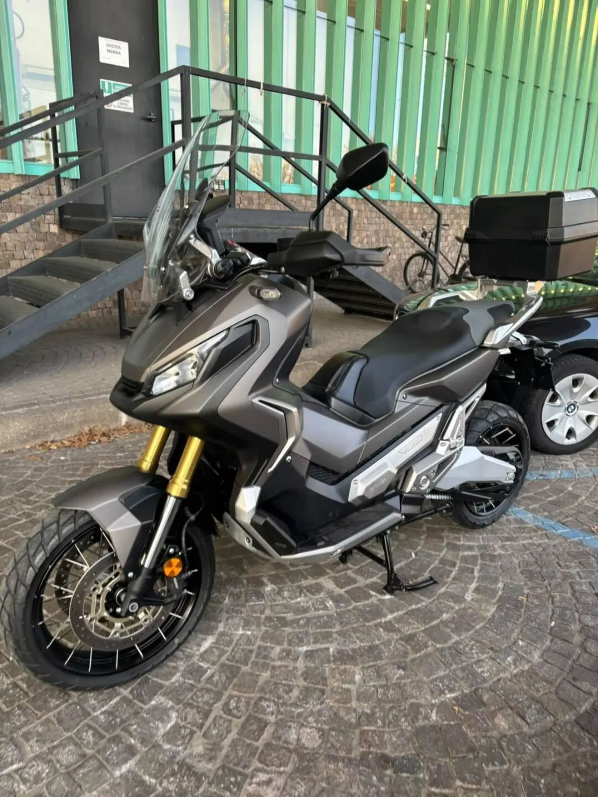 Honda X-ADV 750 (2017) (2)