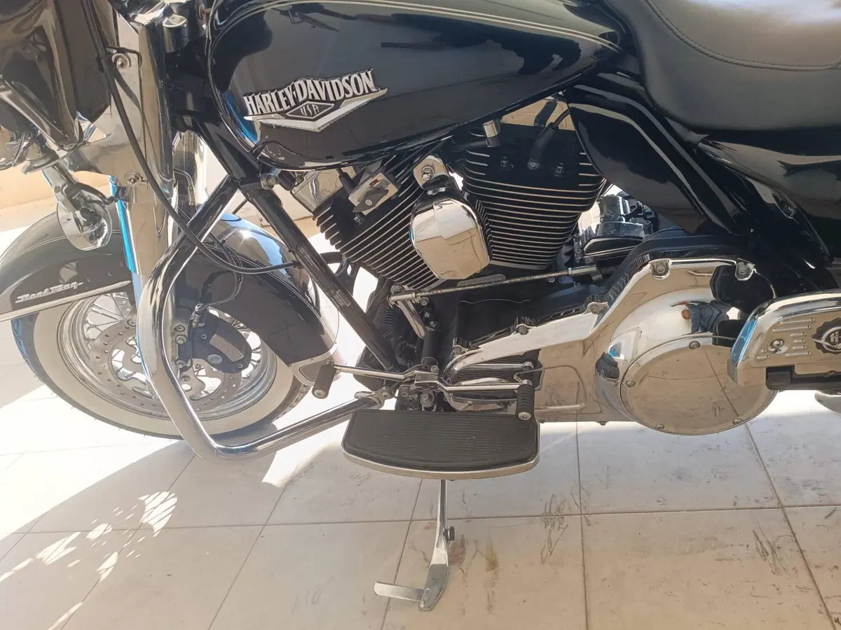 Harley-Davidson 103 Road King Classic (2011 - 13) - FLHRC (3)