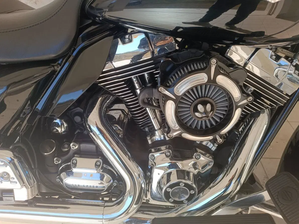 Harley-Davidson 103 Road King Classic (2011 - 13) - FLHRC (6)