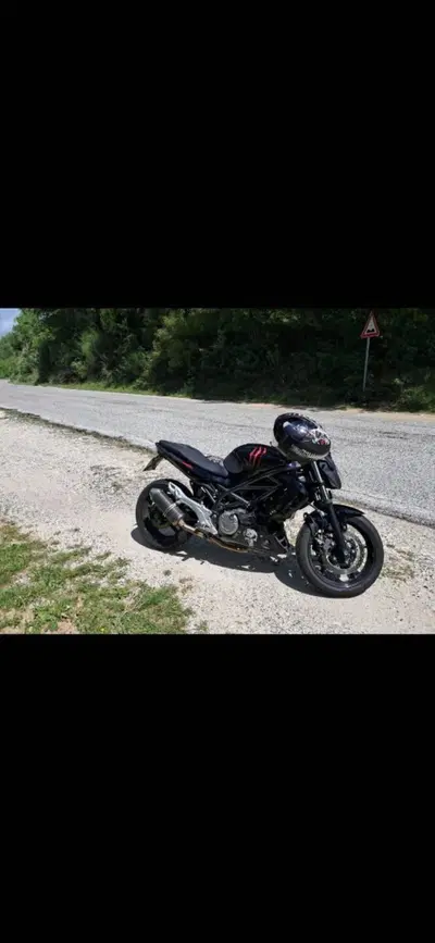 Suzuki Gladius 650 SFV (2009 - 15) usata