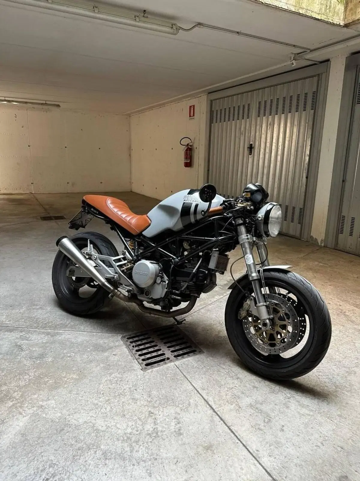 Ducati Monster 620 I.E. Dark (2002)
