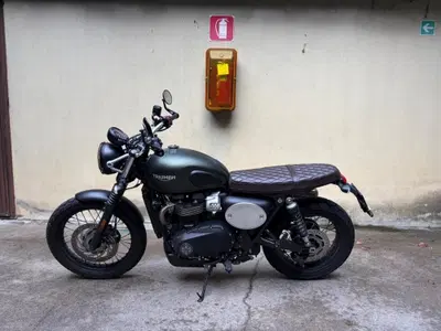 Triumph Street Scrambler 900 (2017 - 18) usata