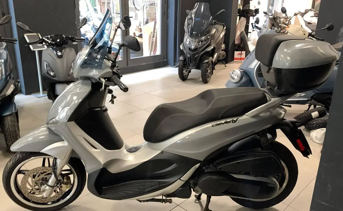 Piaggio Beverly 350 S ABS (2019 - 20) (3)