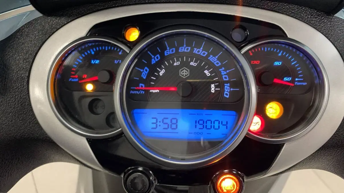 Piaggio Beverly 350 S ABS (2019 - 20) (5)
