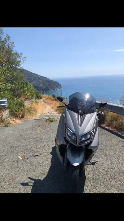Yamaha T-Max 530 ABS (2015 - 17) usata