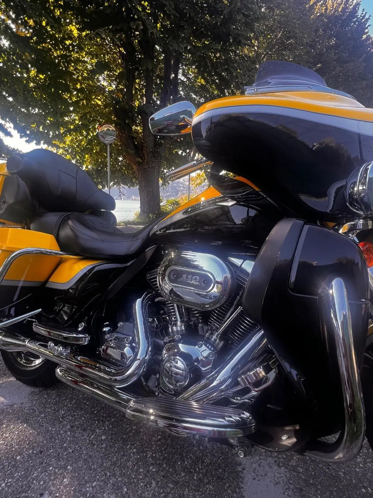 Harley-Davidson 1800 Electra Glide Ultra Classic (2012 - 13) - FLHTCUSE (4)
