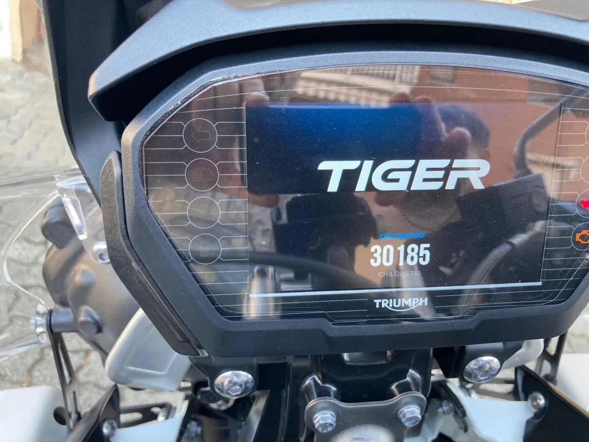 Triumph Tiger 800 XRt (2018 - 20) (7)