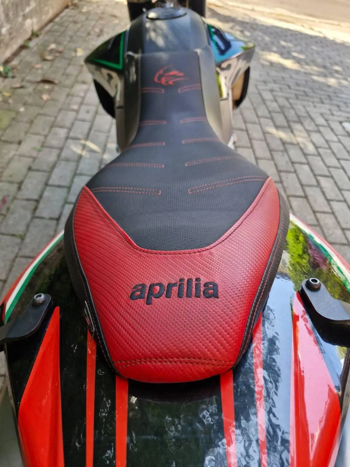 Aprilia Dorsoduro 750 (2009 - 14) (7)