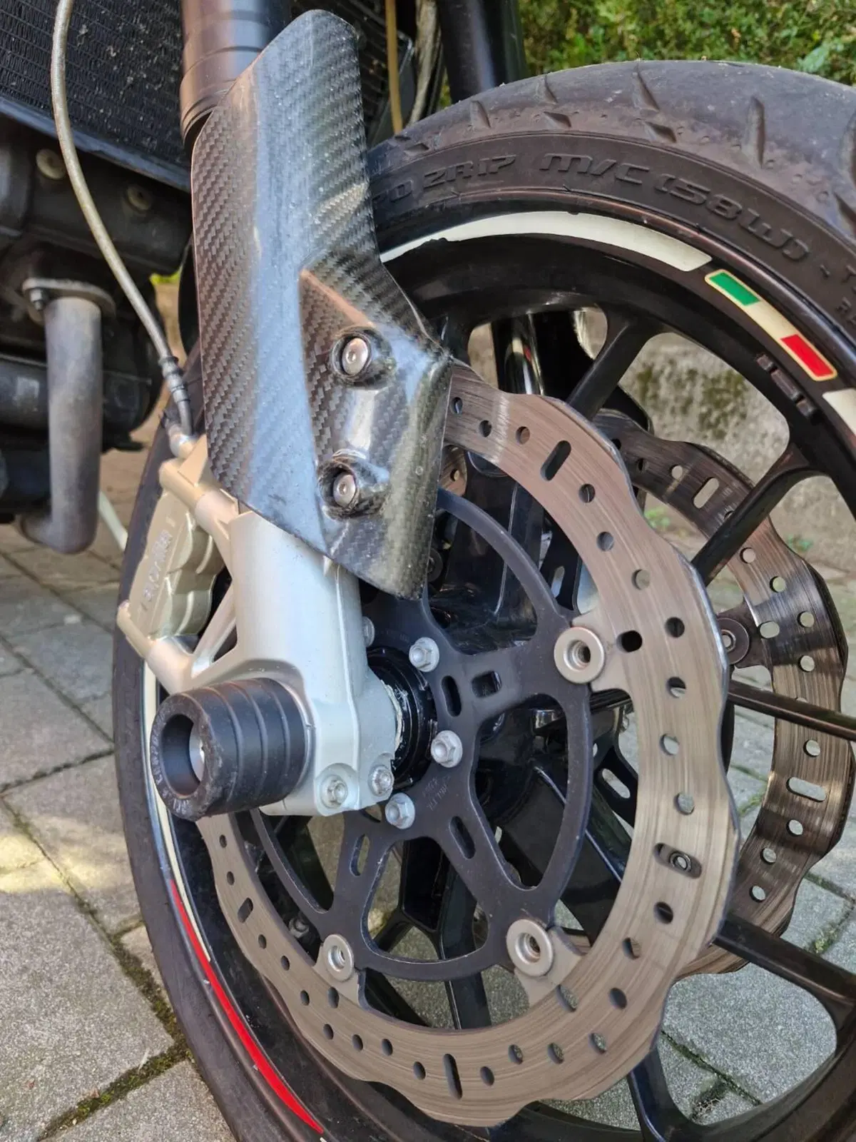 Aprilia Dorsoduro 750 (2009 - 14) (9)