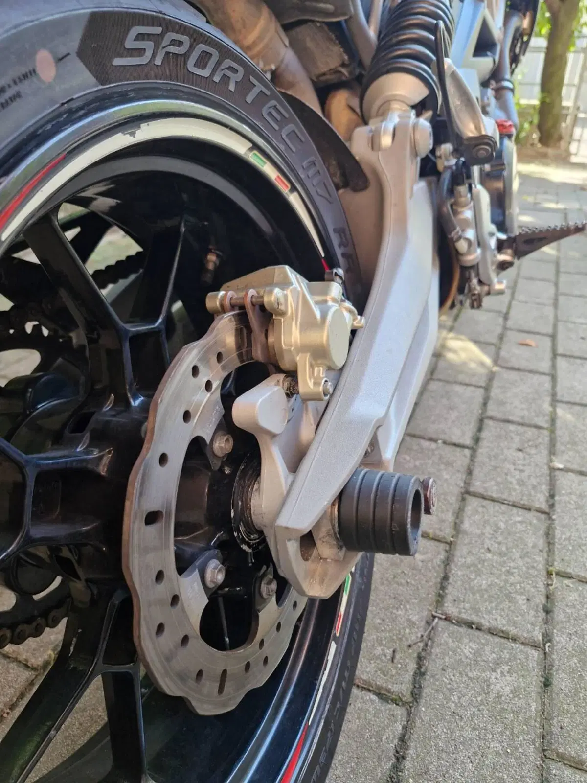 Aprilia Dorsoduro 750 (2009 - 14) (12)
