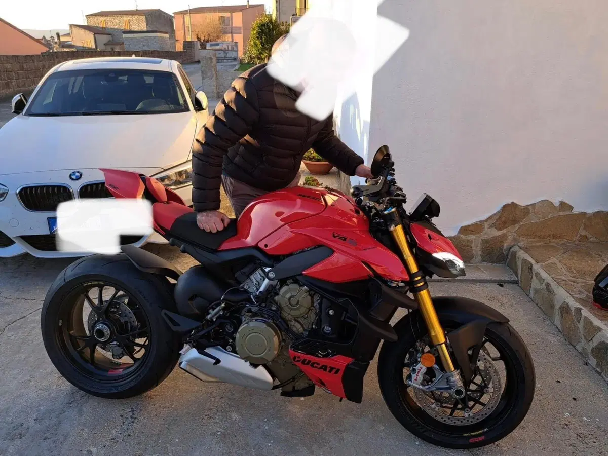 Ducati Streetfighter V4 S (2023 - 24) (4)